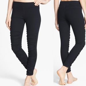 NWOT Prairie Underground Glove Ruched Legging